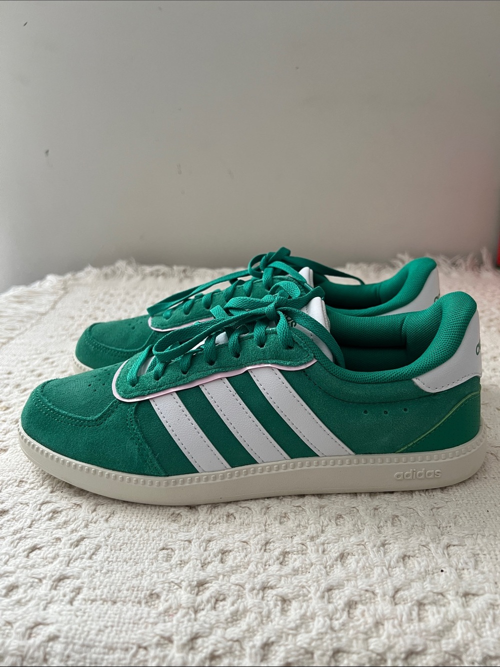 Adidas breaknet sleek women’s sneakers size 7 - Picture 2 of 6